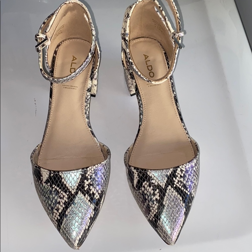 Low-mid heels Aldo shoes, good condition.
